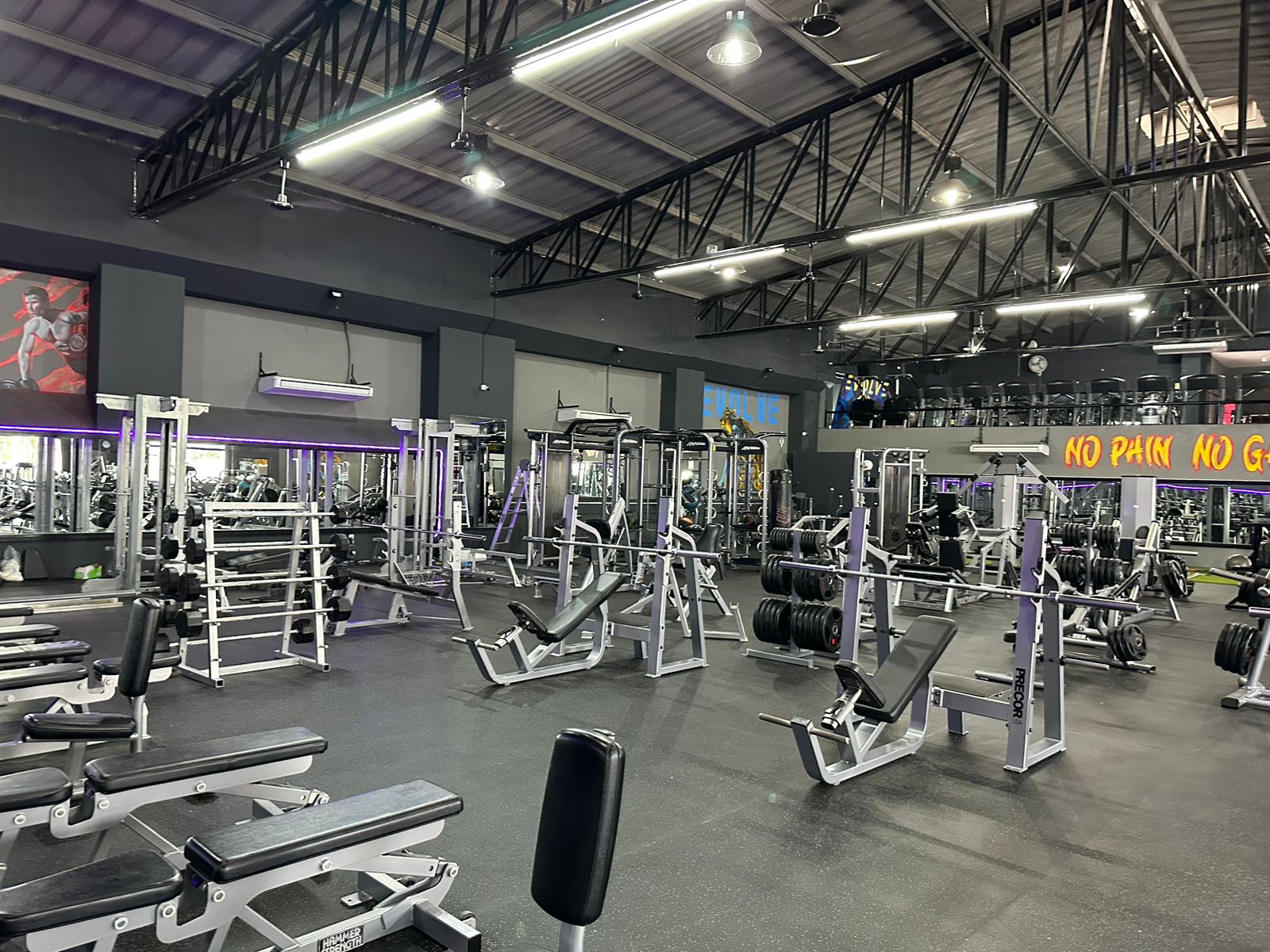 Interior of Evolve Gym Tuxtla