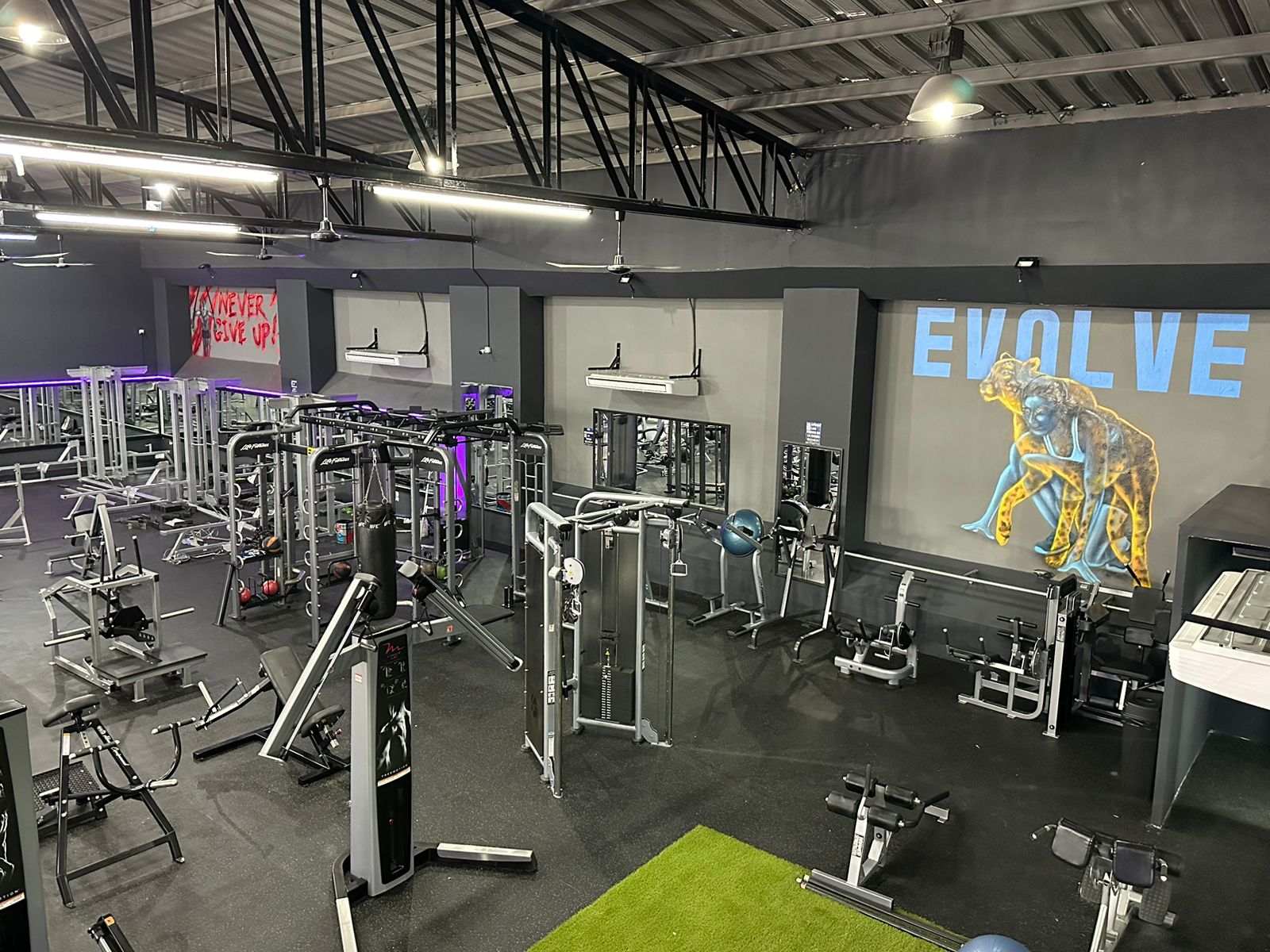 Cardio area at Evolve Gym Tuxtla
