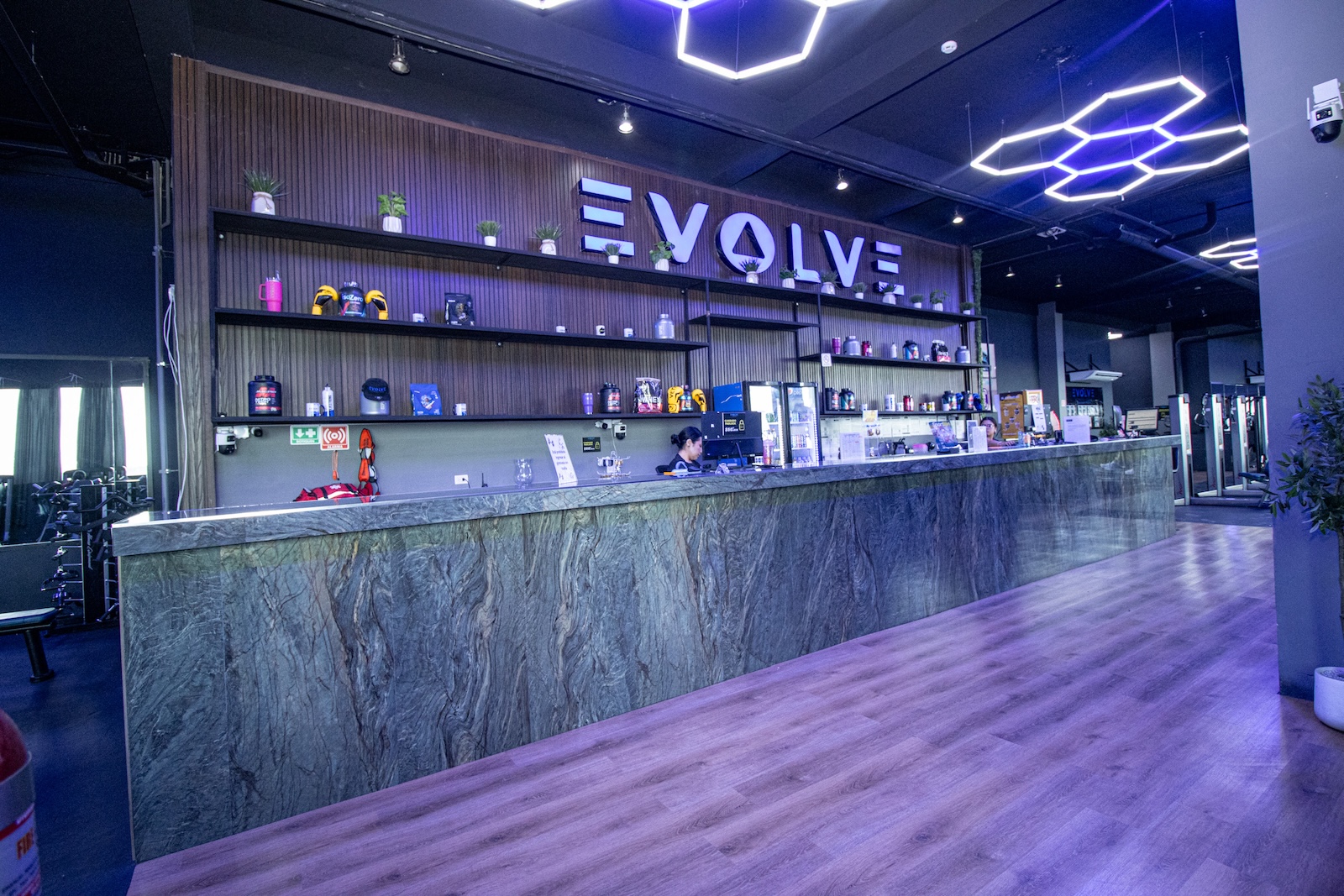 Recepción de Evolve Master Plaza